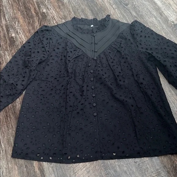 NWOT Black Eyelet Blouse - Picture 2 of 5